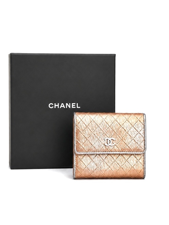 CHANEL Handbags - CHANEL Metallic Calfskin Bicolor Diamond Stitch Trifold Compact Wallet